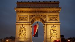 Paříž šetří ilegální večeře boháčů. Utajené luxusní restaurace navštěvují údajně i ministři