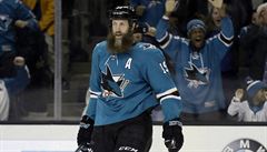 Joe Thornton se rozlou�il se San Jose po patnácti letech.