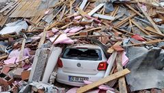 Páteční zemětřesení v Egejském moři má již 39 obětí a přes 900 raněných, záchranáři dál pátrají v troskách