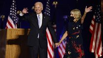 Joe Biden a jeho ena Jill po vtznm projevu.