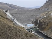 Na snímku je pehrada s vodní elektrárnou Karakurt, která je umístna v povodí...