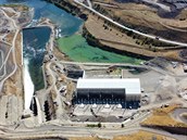 Pehrada s vodní elektrárnou Alpaslan 2 na ece Murat.