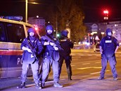 Policie hlídá sted Vídn kde dolo k útoku.