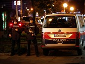 Policie hlídá sted Vídn, kde dolo k útoku.