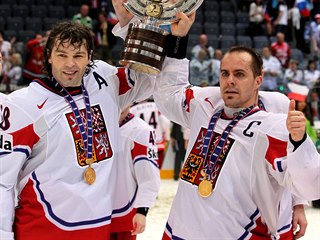 MS 2010: Jaromír Jágr a Tomáš Rolinek slaví titul mistrů světa