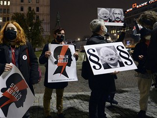 Protesty proti zkazu potrat v Polsku.