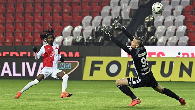 Utkání 7. kola první fotbalové ligy: Slavia Praha - FK Mladá Boleslav, 8....