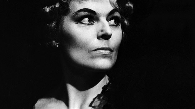 Eva Zikmundová na snímku z roku 1969 jako dona Elvíra v opee W.A. Mozarta Don...