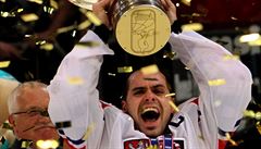 Jágr a Rolinek p�i posledním zisku titulu mistr� sv�ta v roce 2010