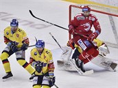 Utkání 13. kola hokejové extraligy: HC Ocelái Tinec - Madeta Motor eské...