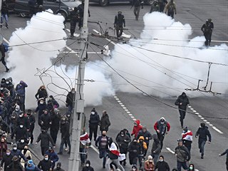 Blorusk policie rozhn protivldn protesty v Minsku.