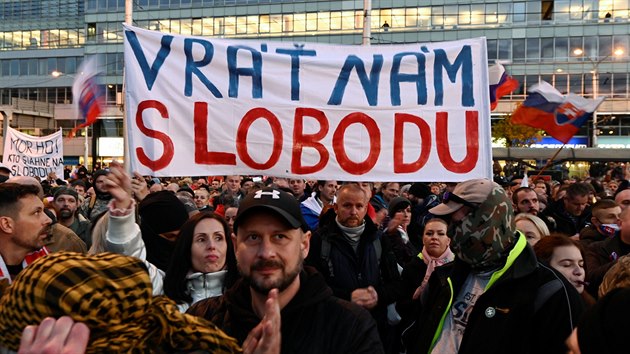 Protesty v Bratislav na Den za svobodu a demokracii.