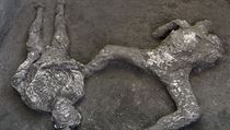 Odborníci v Pompejích odkryli pozůstatky dvou mužů v popelu
