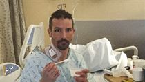 Ptatyicetilet Michael Knapinski se zotavoval v nemocnici v Seattlu.