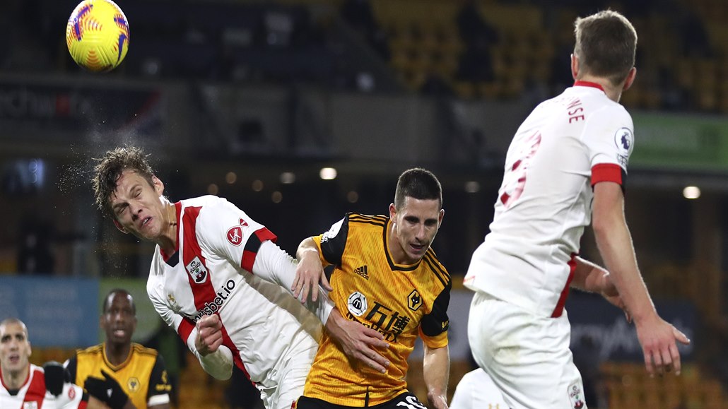 Southampton neudr�el vedení