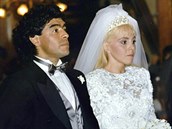 Argentinská fotbalová legenda Diego Maradona na svatb s Claudií Villafaneovou