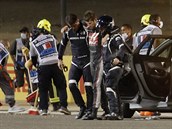 Romain Grosjean vyvázl z nehody bez vánjích zranní.