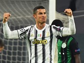 Cristiano Ronaldo svou brankou srovnal stav utkání s Ferencvárosem na 1:1.
