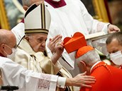 Pro Frantika byla sobotní konzisto (shromádní kardinál) u sedmá od jeho...