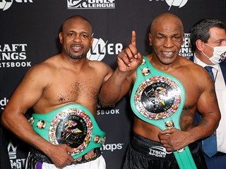 Exhibice Roy Jones a Mike Tyson.