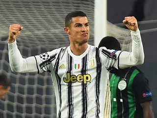 Cristiano Ronaldo svou brankou srovnal stav utkn s Ferencvrosem na 1:1.