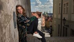 RECENZE: Aneta Langerová nové album neuspěchala. Textová přirozenost vítězí nad ezoterickými pokusy