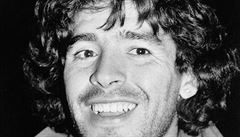 Argentinská fotbalová legenda Diego Maradona na fotografii z roku 1985