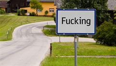 Po letech sporů se obyvatelé rakouské osady Fucking rozhodli, že změní její...