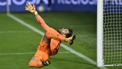 Bezmocný jablonecký branká� Jan Hanu�.