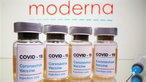 Vakcína společnosti Moderna má podle úplných výsledků testů účinnost přes 94...
