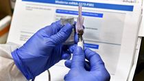 Vakcína společnosti Moderna má podle úplných výsledků testů účinnost přes 94...