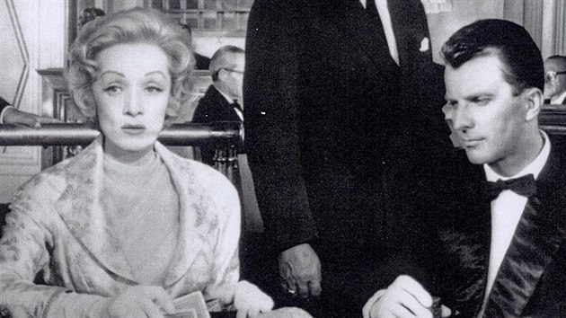 Peter Florjančič s herečkou Marlene Dietrichovou (po pravé straně).
