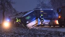 Na silnici mezi obcemi Puklice a Pseka na Jihlavsku havaroval 4. prosince...