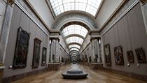 Pask Louvre se potet ve sv historii uzavel pro veejnost.