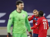 Lille vs. Sparta, Evropská liga: Burak Yilmaz slavé s Jonathanem Ikonem svj...