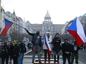 V Praze se konala demonstrace proti opatení. Vtina z úastník byla bez...