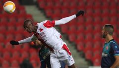Slavia - Beer eva, Evropská liga: Sima stílí na branku hostí.