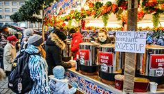 Adventní trhy na náměstí Republiky v Plzni. | na serveru Lidovky.cz | aktuální zprávy
