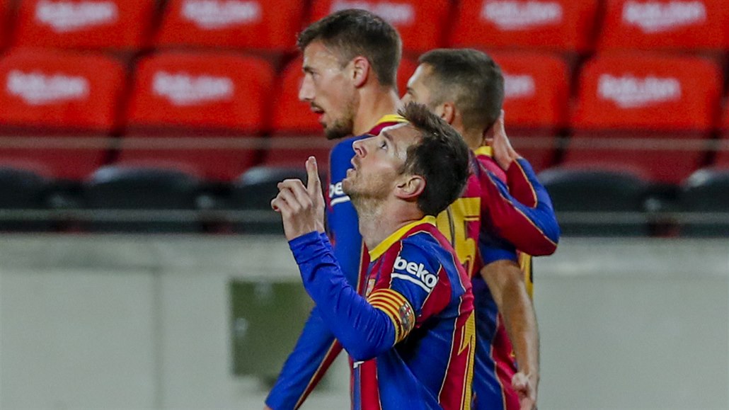 Lionel Messi z Barcelona slaví svůj gól
