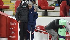 Jürgen Klopp a José Mourinho se po utkání Liverpoolu s Tottenhamem úpln...