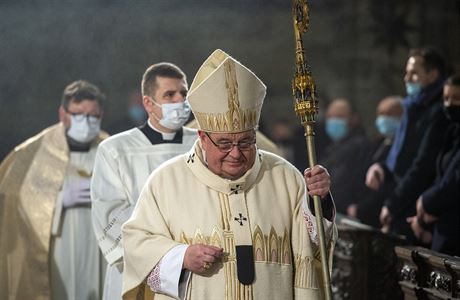 Kardinál Duka nadále podporuje Lipovskou v Radě ČT. K rezignaci ji vyzval biskup Graubner