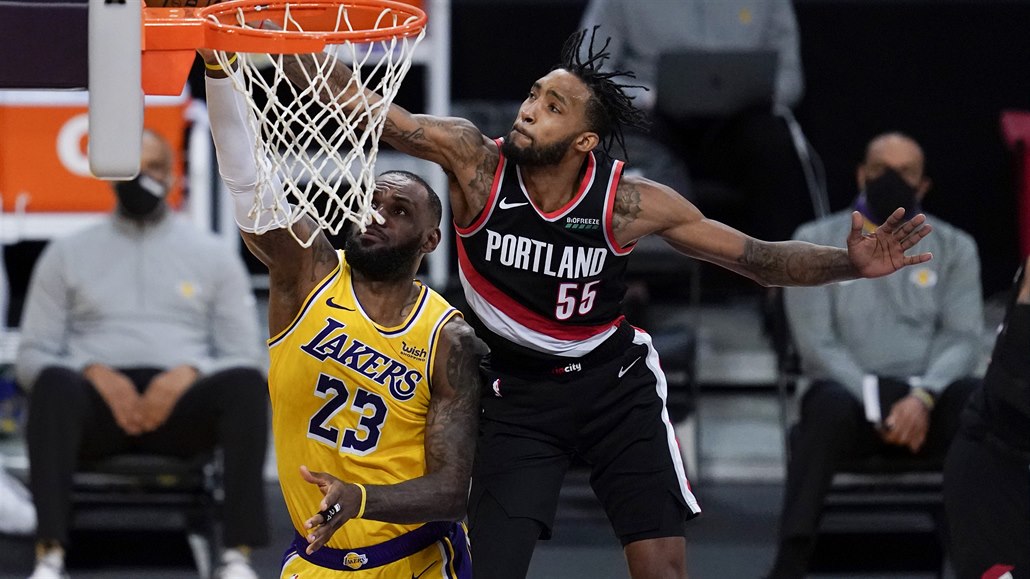 Los Angeles Lakers vs Portland Trail Blazers