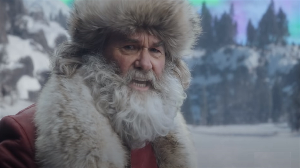 Kurt Russel ve vánoním filmu.