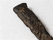 Archeologové objevili v milevském klátee schránku s odseknutou ástí hebu z...