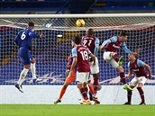 Chelsea v londýnském derby porazila West Ham 3:0.