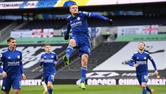 Tottenham vs. Leicester: Jamie Vardy slaví gól v síti domácích.