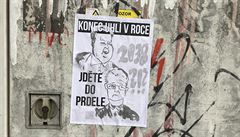 Plakát vylepený v centru Prahy ekologickými aktivisty.