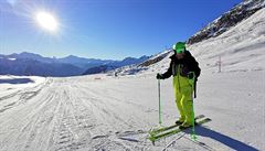 Aletsch Arena je taková proslun�ná terasa, kdy na sjezdovky svítí sluní�ko po...