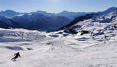 Panoramatická restaurace je jako jedna z mála v areálu samoobslu�ná, a dojít si...