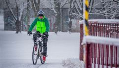Cyklista v zimě.